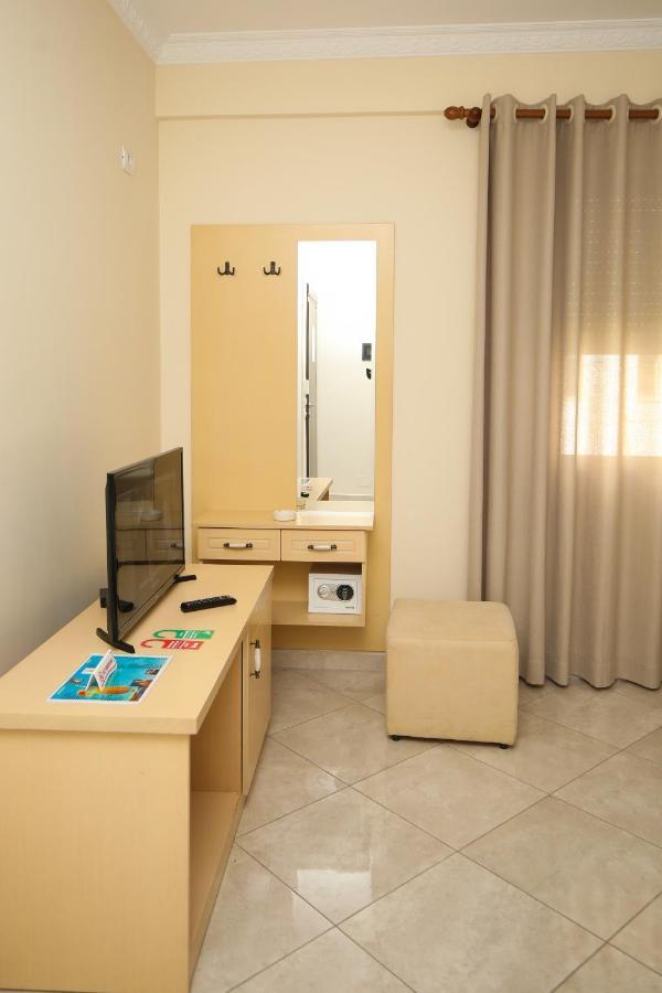 Hotel Summer Stars Vlorë Exterior foto